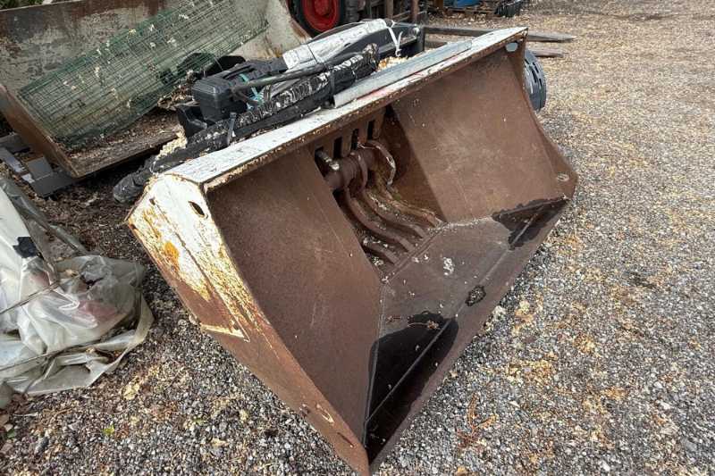 OmecoHub - Immagine SIMEX CB950